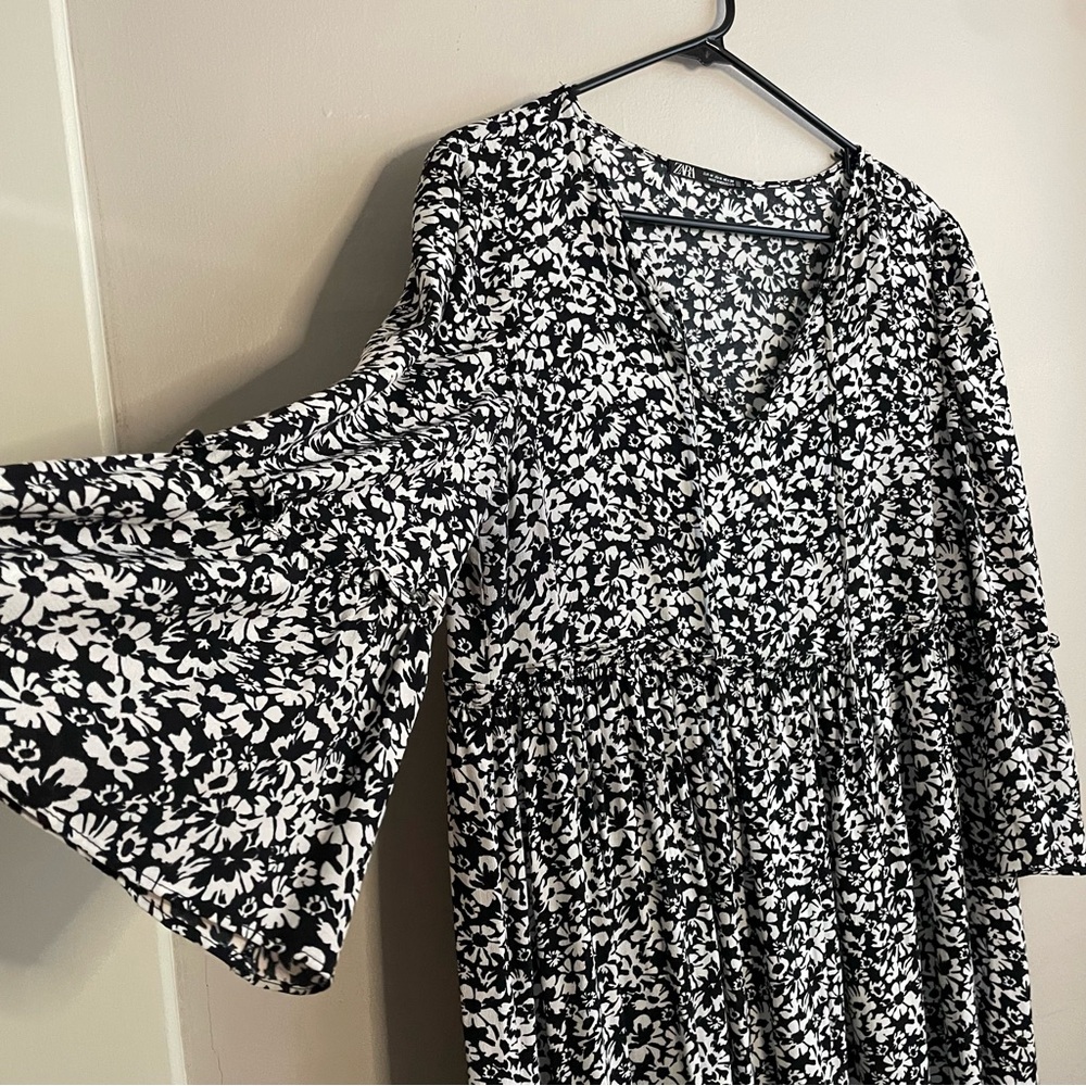 Zara Black & White Floral Maxi Dress Medium - Picture 2 of 10